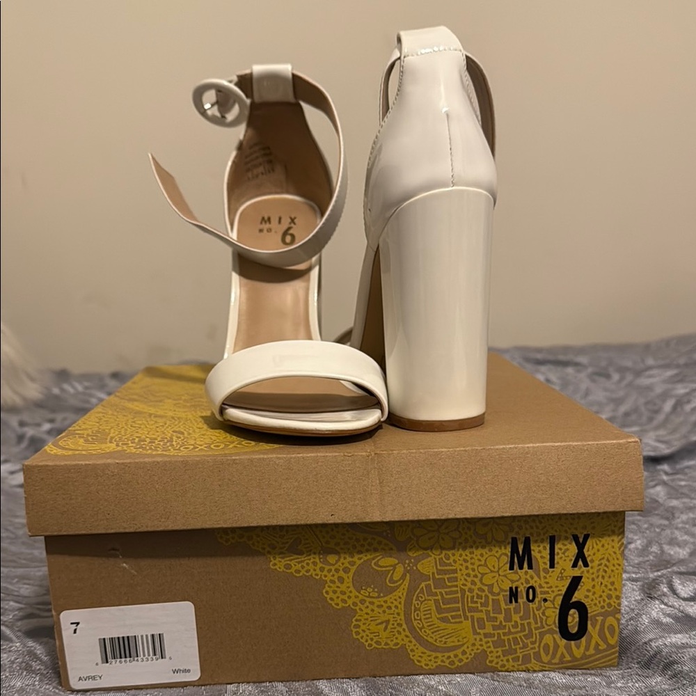 Mix No. 6 White Heeled Sandals with Chunky Block Heel